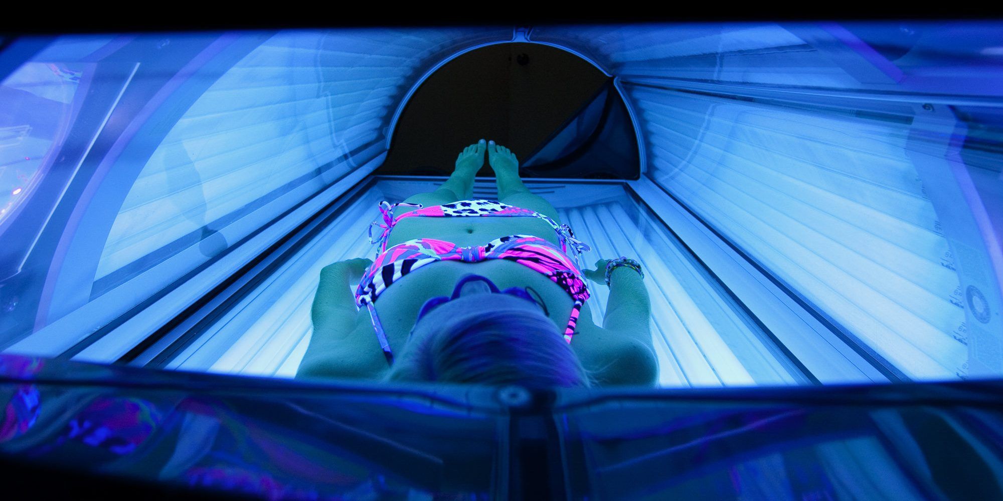 are-tanning-beds-dangerous-youtube